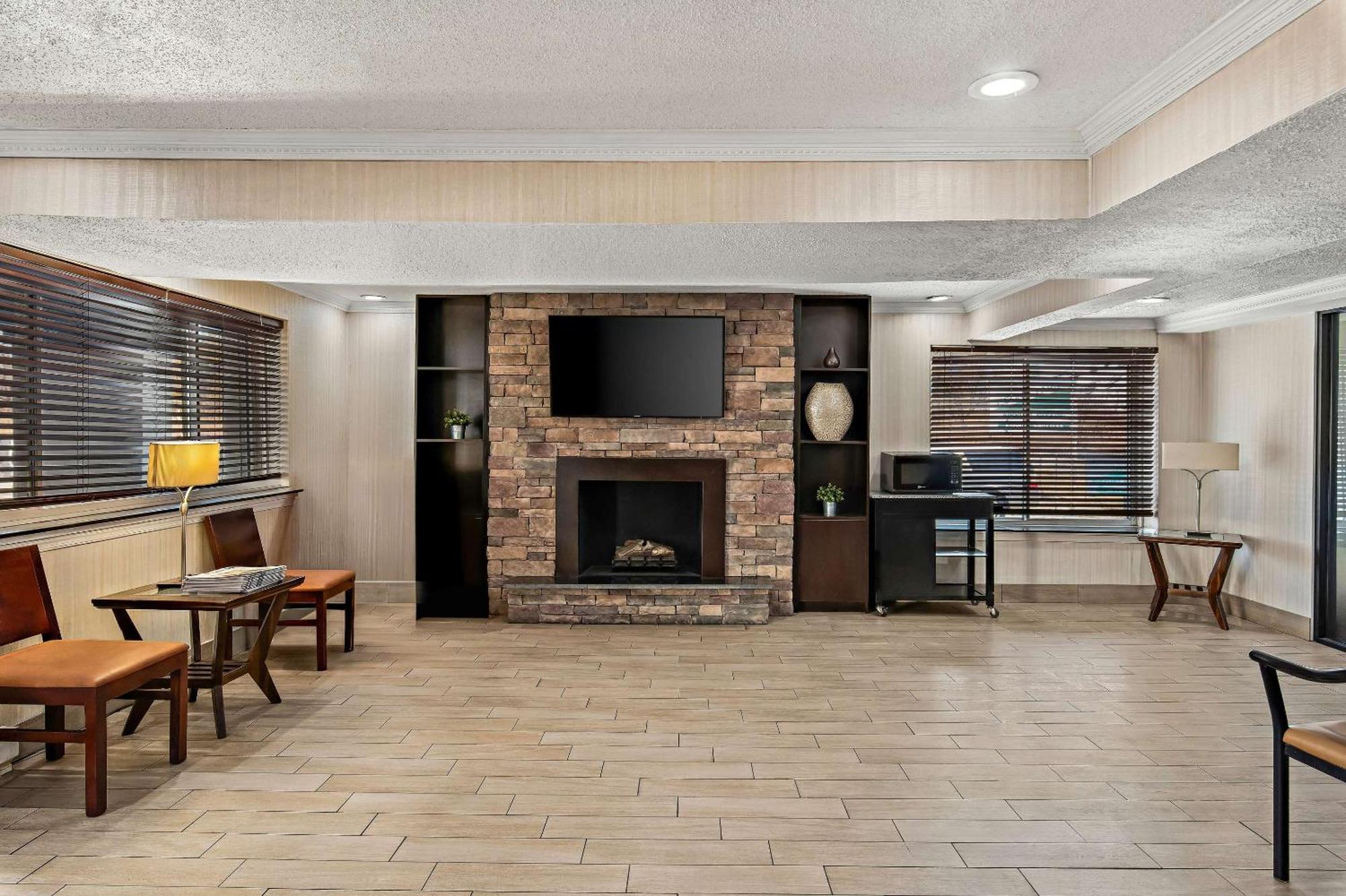 Motel 6 Lester - Philadelphia Airport Exterior foto